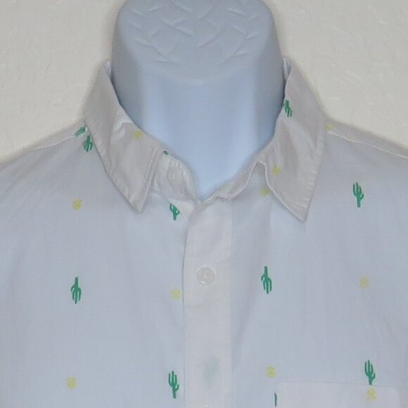 Public‎ Opinion* Men's Short Sleeve Button Down Curved Hem Pocket Shirt~ Medium - Picture 9 of 10